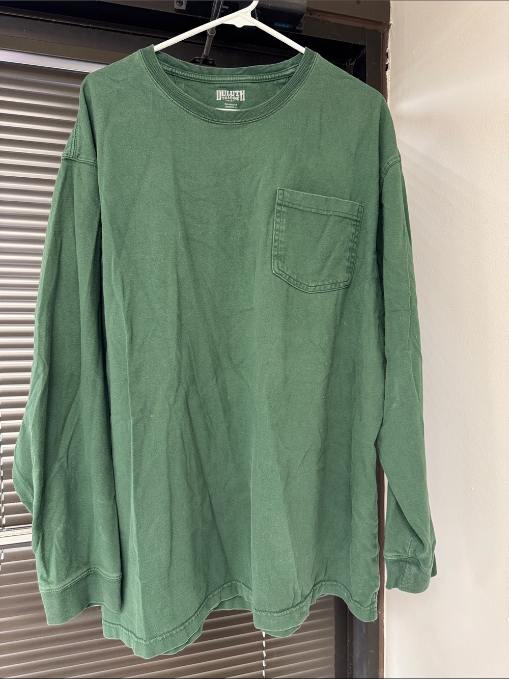 Duluth Trading Co Forest Green Long-Sleeve Pocket Tee